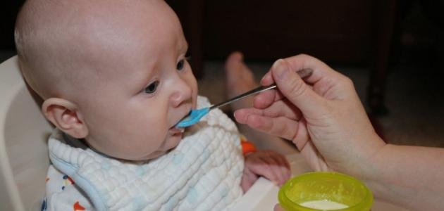 تغذية الرضّع وصغار الأطفال