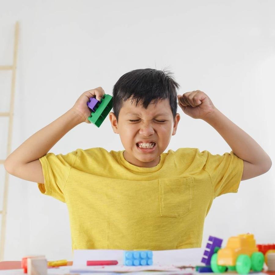 كيفية التعامل مع الطفل الذي يريد كل شيء