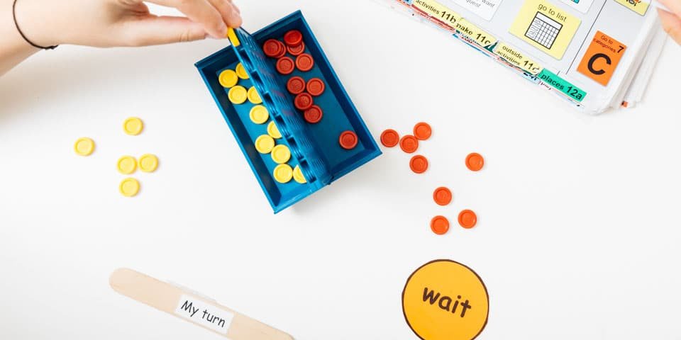 التدخلات السلوكية وتطوير المهارات الإجتماعية لطفل التوحد