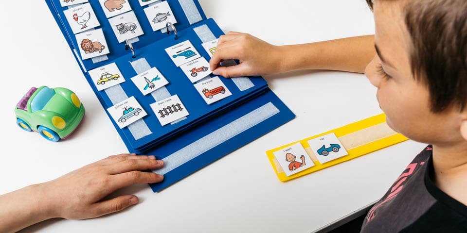 العلاج الاجتماعي لطفل التوحد