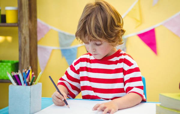مراحل الكتابة عند الطفل