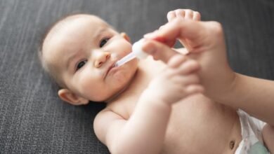 كيفية التخلص من الغازات للرضع