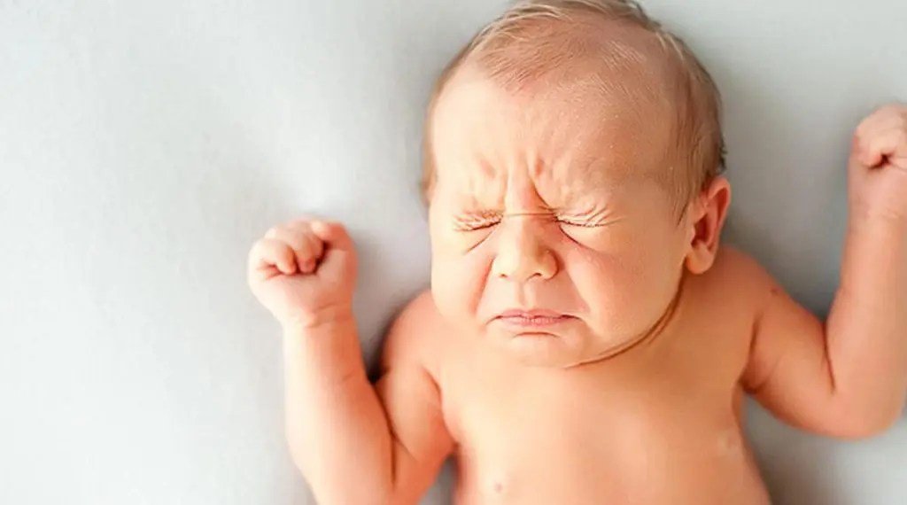 أعراض زيادة كهرباء المخ عند الأطفال