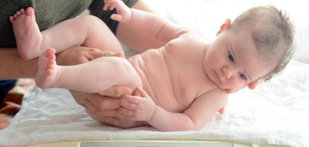 الوزن الطبيعي لطفل عمره 7 شهور