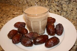 فوائد الحليب مع التمر للاطفال