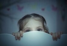 هل يمكن مشاهدة أفلام الرعب للأطفال الصغار؟