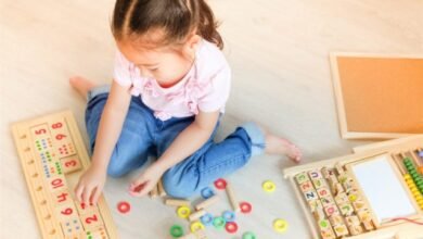 ألعاب منتسوري للأطفال عمر سنة