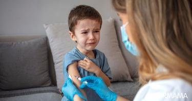 أسباب الخوف من الحقن عند الأطفال الصغار