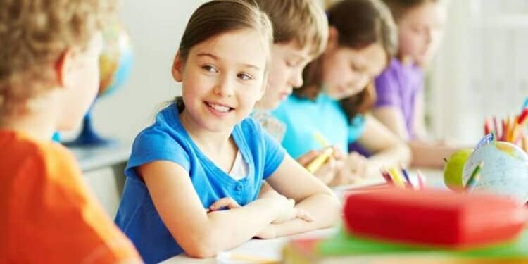 ما صفات الطفل المحبوب