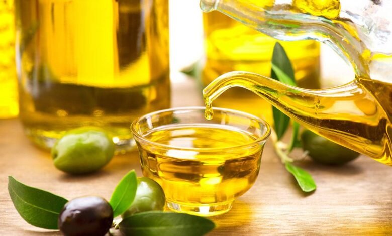 ماسكرا طبيعية لتكثيف الرموش والحواجب