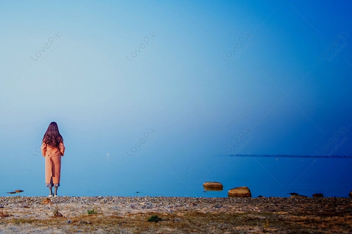 هل هدوء المرأة يجذب الرجل؟