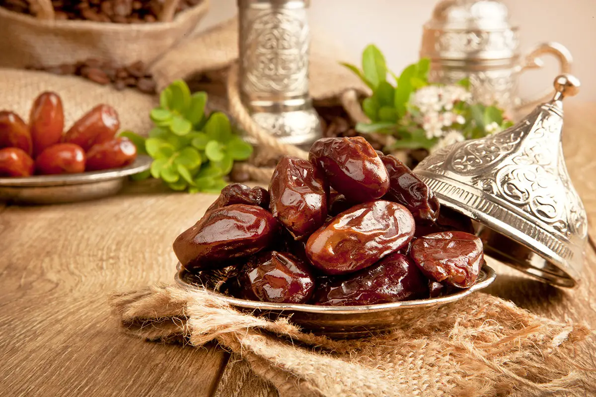 منقوع التمر للرضع في الشهر الرابع