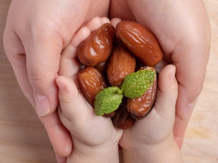 منقوع التمر للرضع في الشهر الرابع