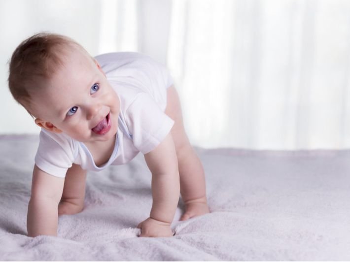 تأخر المشي عند الأطفال بعد السنة... 4 طرق لعلاج تأخر المشي بدون جراحة