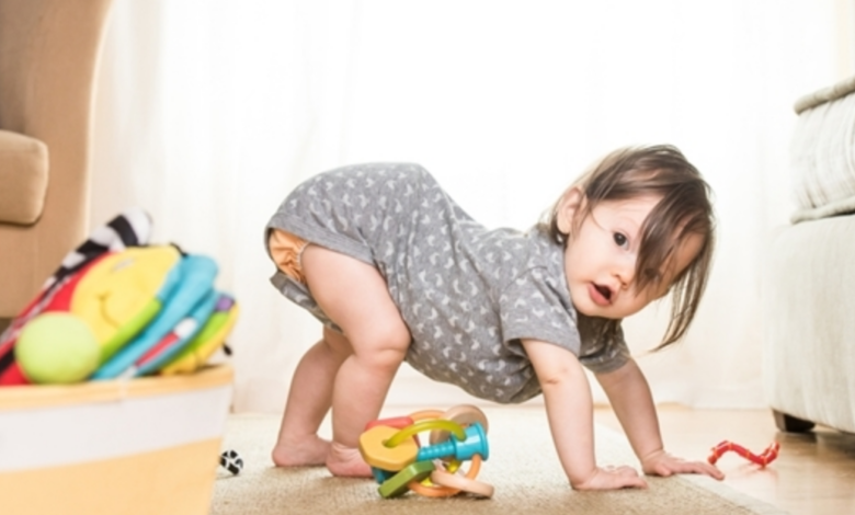سبب تأخر المشي عند الأطفال الكالسيوم ... 3 أسباب لتأخر المشي عند الاطفال