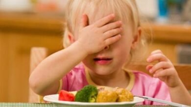 أسباب فقدان الشهية عند الأطفال عمر سنة .... 6 أسباب تجعل طفلك ينفر من الطعام