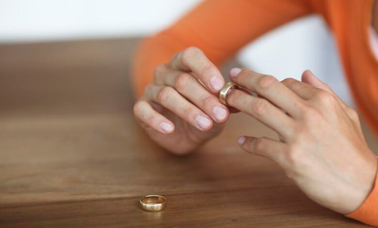 الطلاق في المنام للعزباء