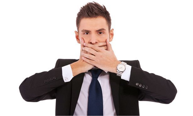 كيفية التعامل مع الرجل كثير الكلام