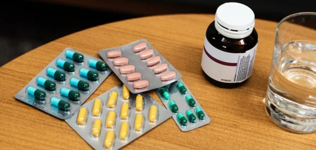 لماذا يستخدم دواء pinades 50