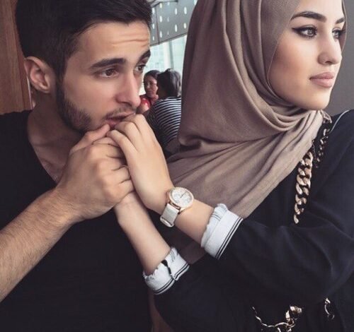 هل هدوء المرأة يجذب الرجل؟