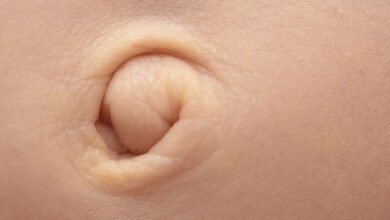 تنظيف السرة