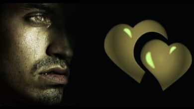 لماذا الرجل يراقب حبيبته من بعيد