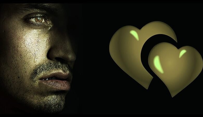 لماذا الرجل يراقب حبيبته من بعيد