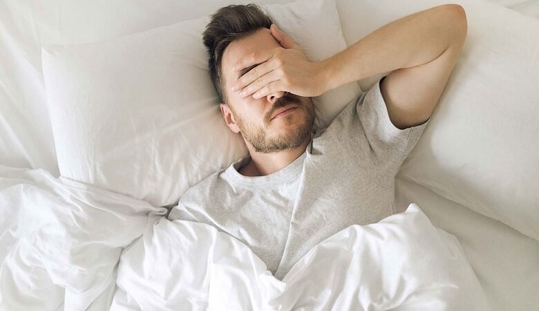 أسباب كثرة التقلب أثناء النوم