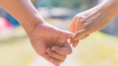 كيف أجعل زوجي العنيد يصالحني