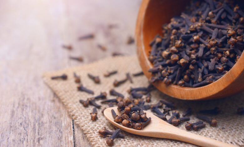 فوائد القرنفل للنساء