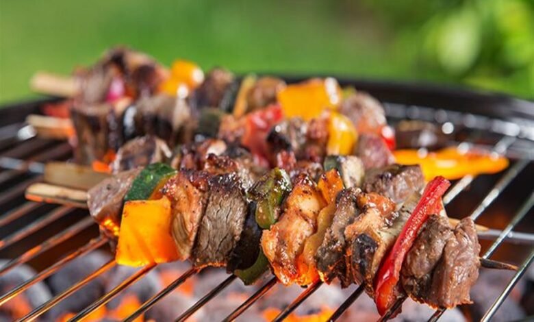 مخاطر شواء اللحوم على الفحم