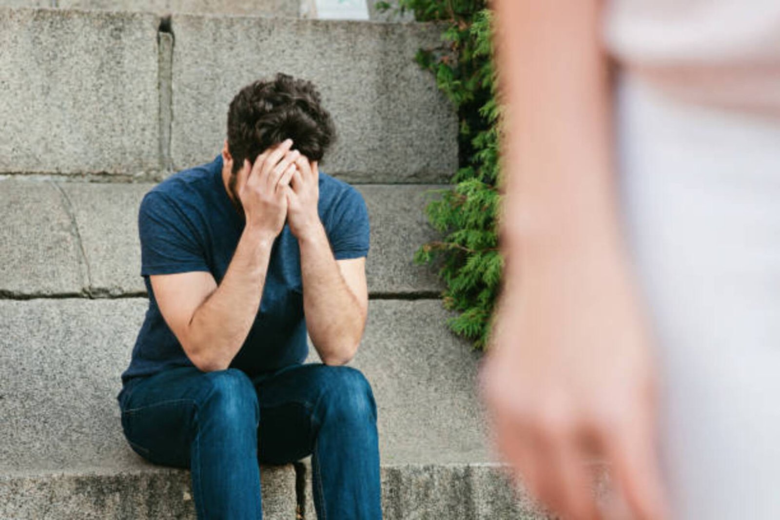 كيف تتعاملين مع زوجك إذا تجاهلك وقت الزعل